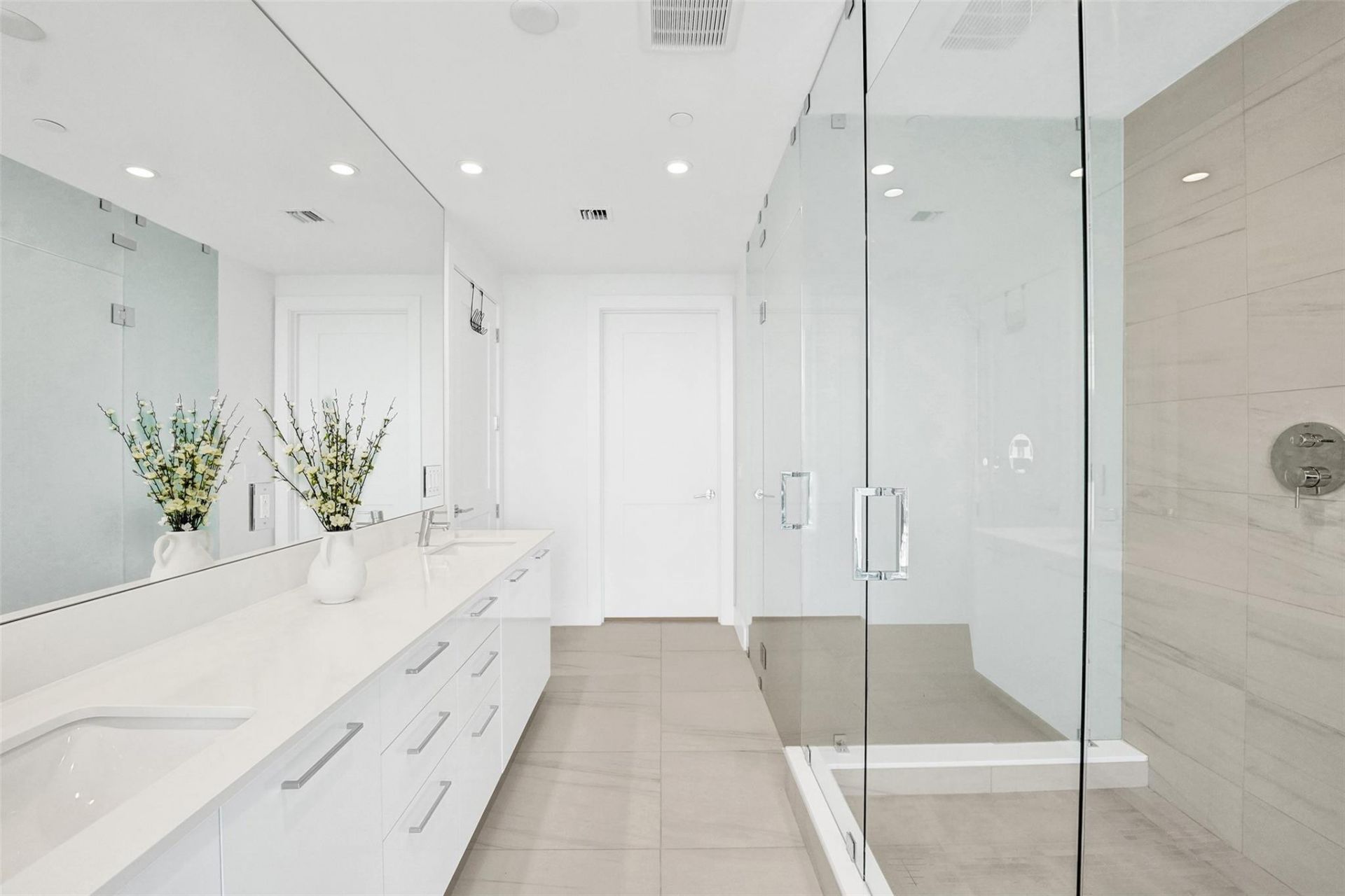 153 N Seabreeze Boulevard, Unit 1204, Fort Lauderdale, FL 33304 Photo