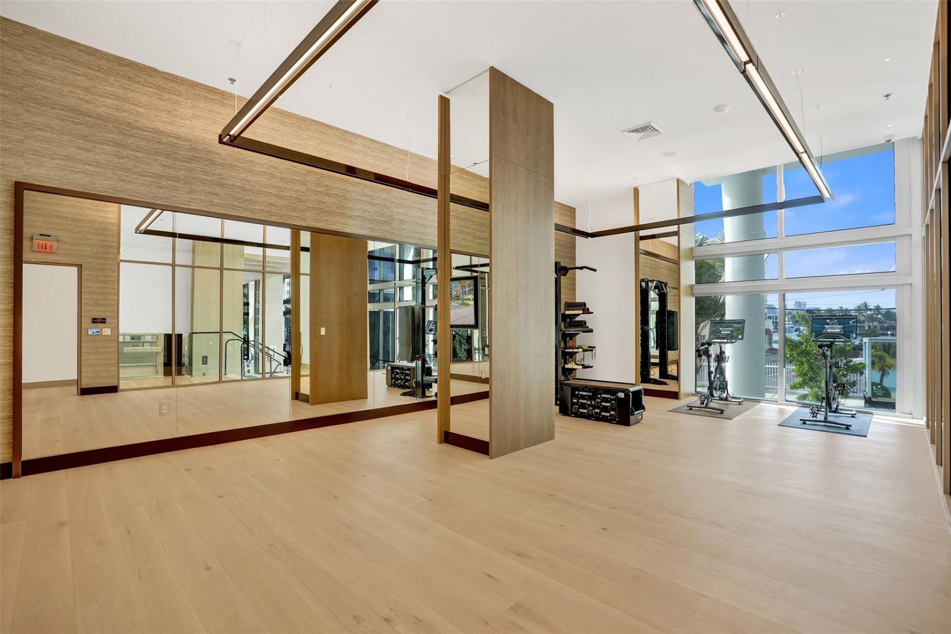 153 N Seabreeze Boulevard, Unit 1204, Fort Lauderdale, FL 33304 Photo