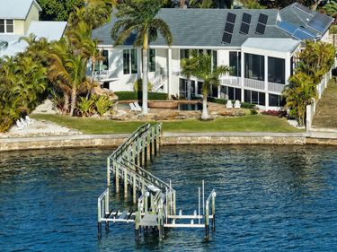 324 BAYSHORE DRIVE, OSPREY, FL 34229