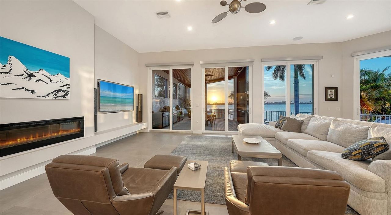 324 Bayshore Drive, Osprey, FL 34229 Photo