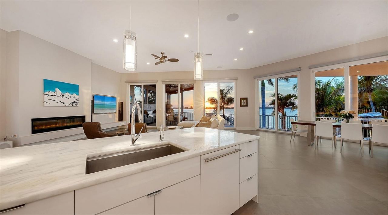 324 Bayshore Drive, Osprey, FL 34229 Photo