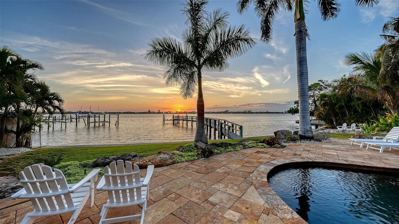 324 Bayshore Drive, Osprey, FL 34229 Photo