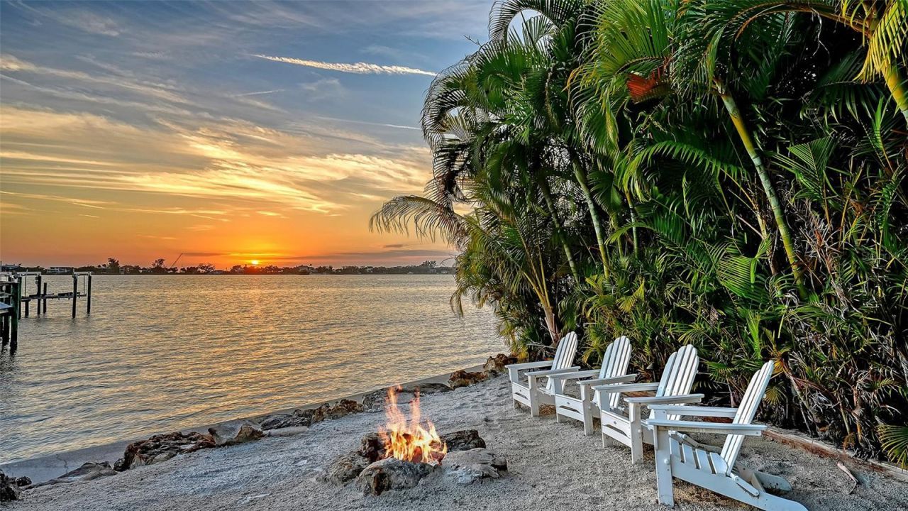 324 Bayshore Drive, Osprey, FL 34229 Photo