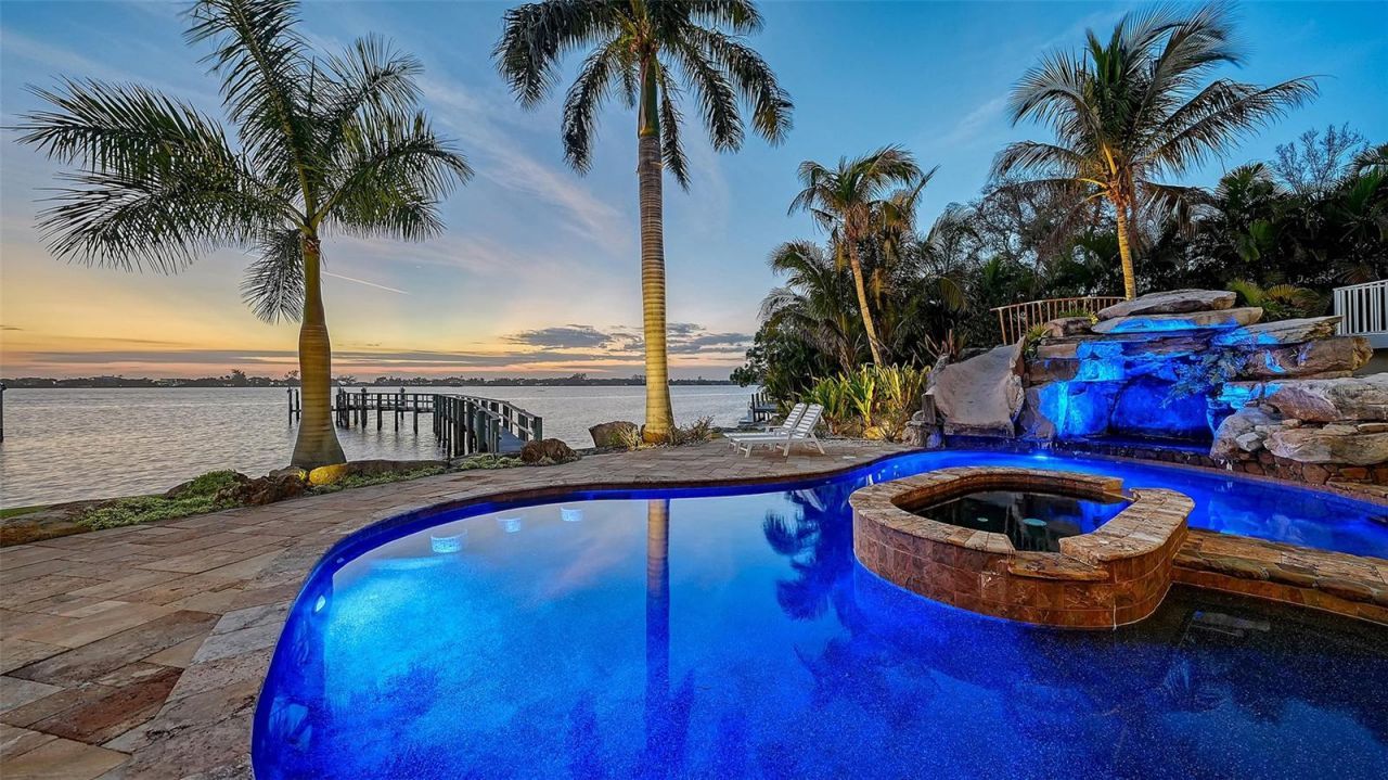 324 Bayshore Drive, Osprey, FL 34229 Photo