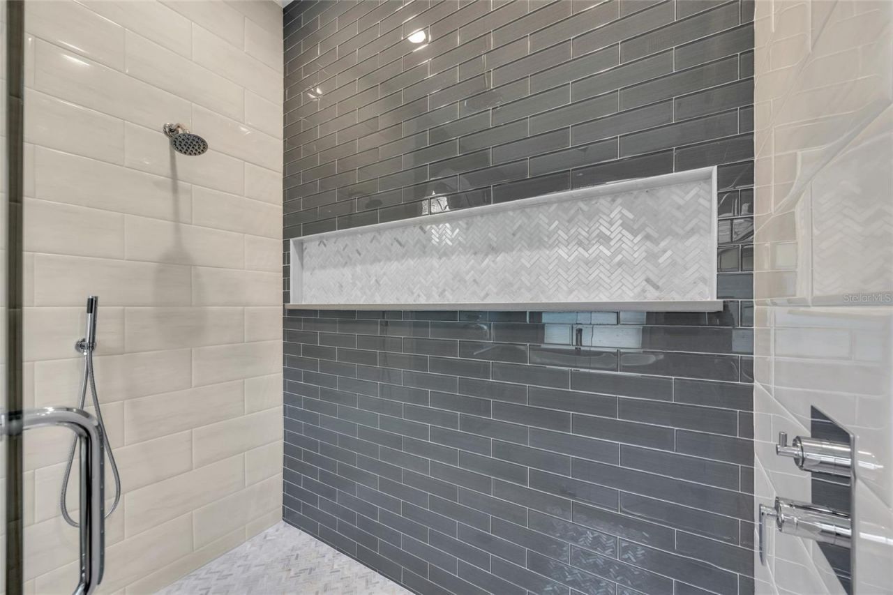 1210 Johns Cove Lane, Oakland, FL 34787 Photo