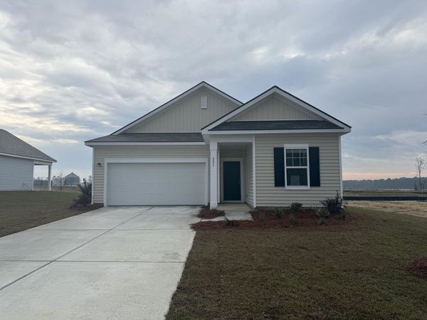 551 Silver Pidgeon St, Aynor, SC 29511