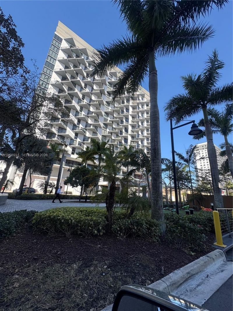5252 NW 85th Ave, Unit 602, Doral, FL 33166 Photo