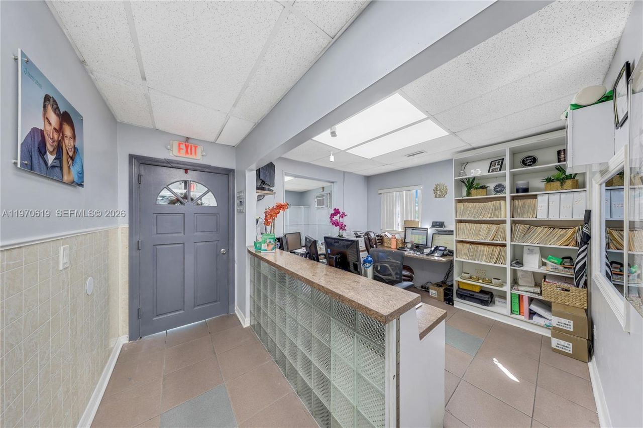 432 NW 12th Ave , Miami, FL 33128 Photo