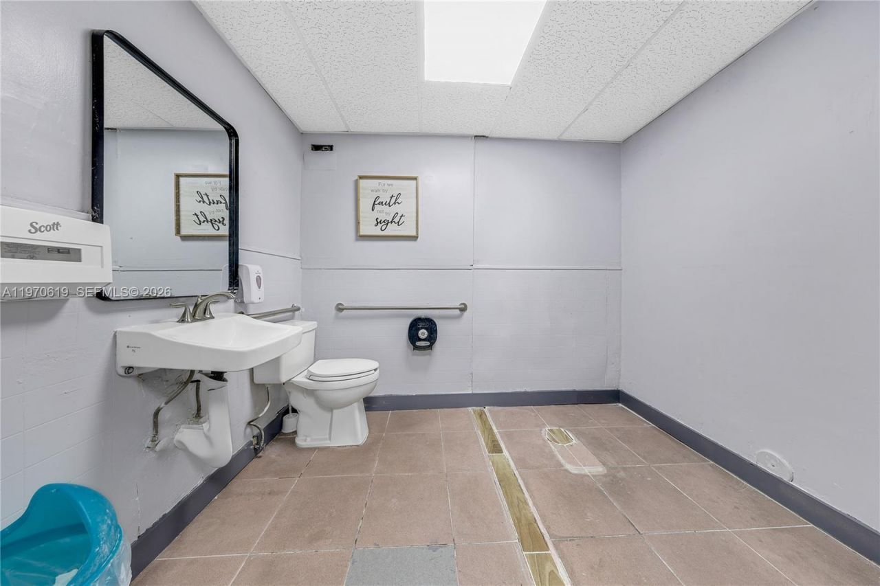 432 NW 12th Ave , Miami, FL 33128 Photo