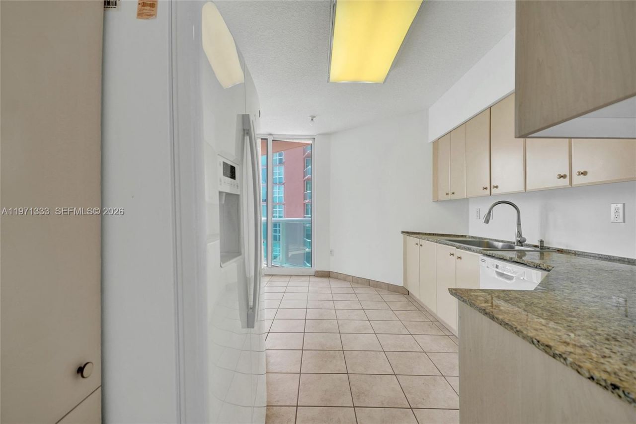 3370 Hidden Bay Dr , Unit 1009, Aventura, FL 33180 Photo