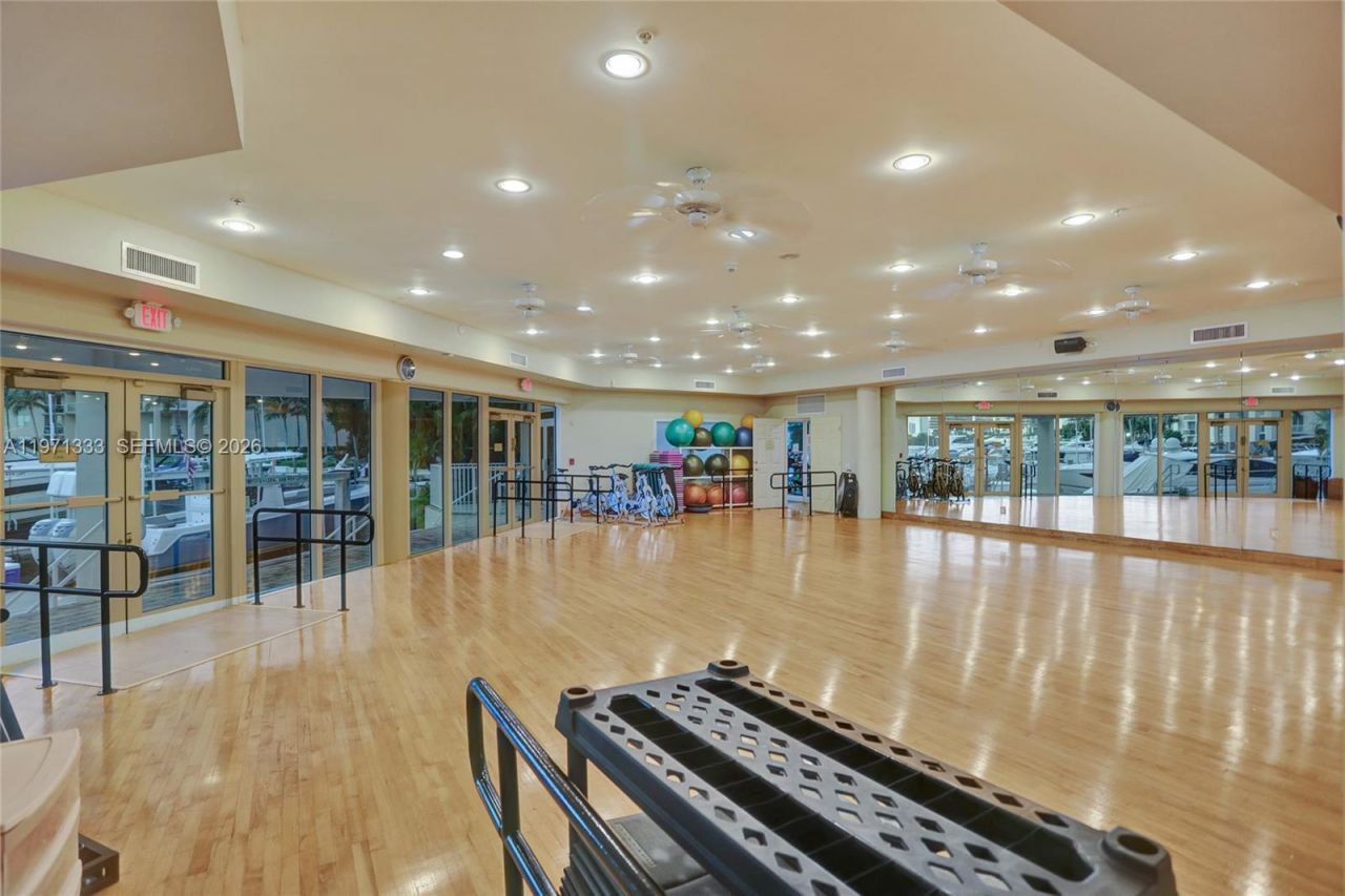 3370 Hidden Bay Dr , Unit 1009, Aventura, FL 33180 Photo