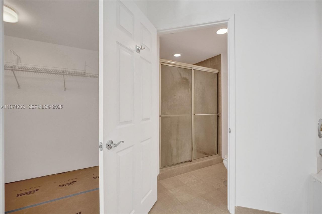 3370 Hidden Bay Dr , Unit 1009, Aventura, FL 33180 Photo