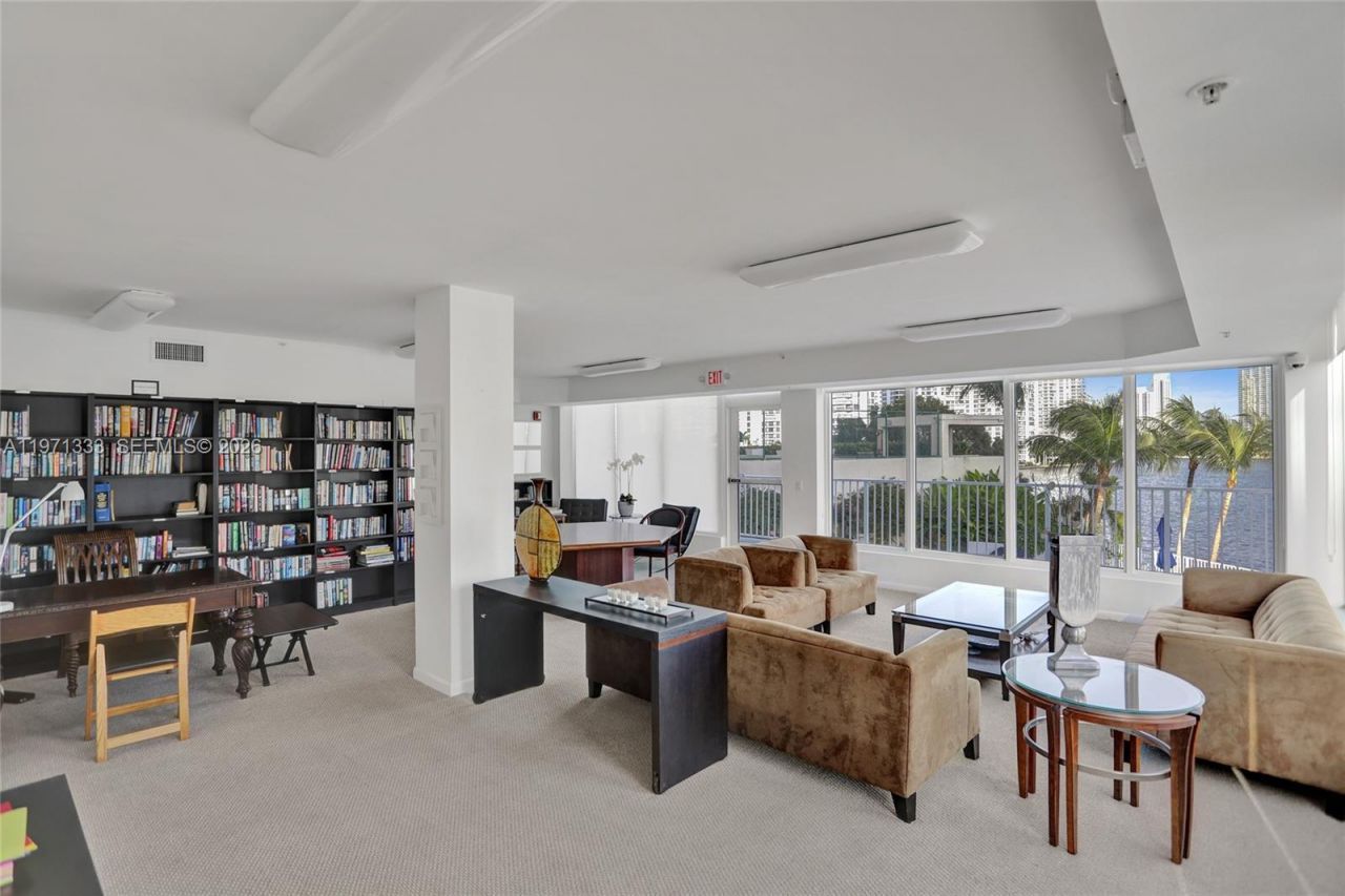 3370 Hidden Bay Dr , Unit 1009, Aventura, FL 33180 Photo