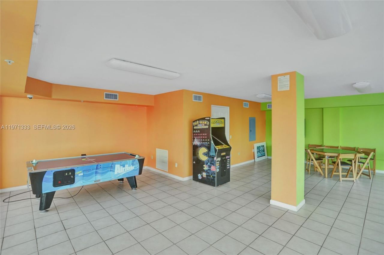 3370 Hidden Bay Dr , Unit 1009, Aventura, FL 33180 Photo