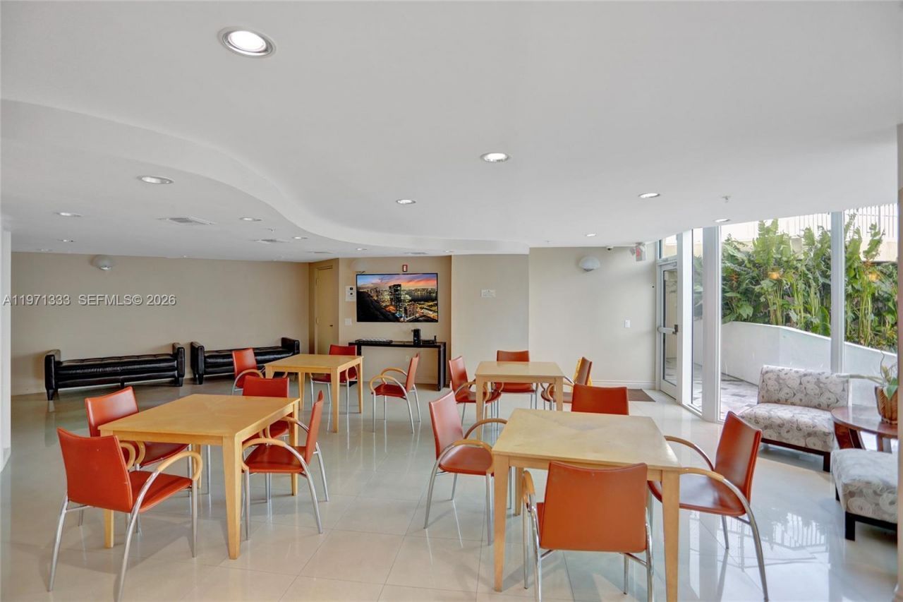 3370 Hidden Bay Dr , Unit 1009, Aventura, FL 33180 Photo