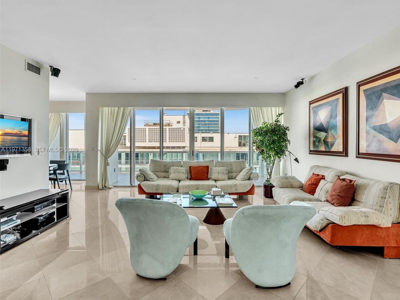 10101 Collins Ave, Unit 18C + CABA, Bal Harbour, FL 33154 Photo