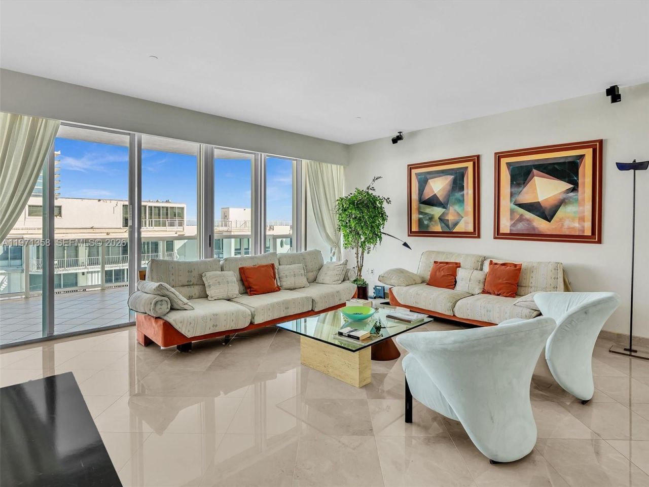 10101 Collins Ave, Unit 18C + CABA, Bal Harbour, FL 33154 Photo