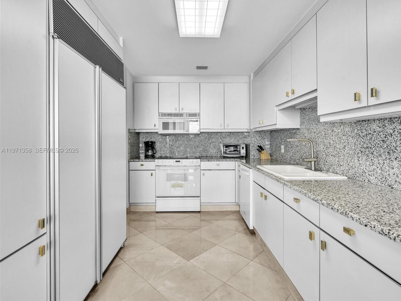10101 Collins Ave, Unit 18C + CABA, Bal Harbour, FL 33154 Photo