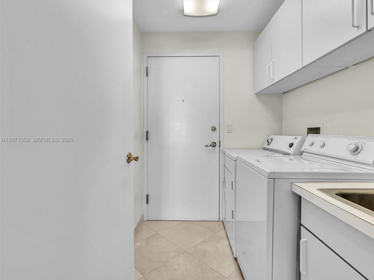 10101 Collins Ave, Unit 18C + CABA, Bal Harbour, FL 33154 Photo