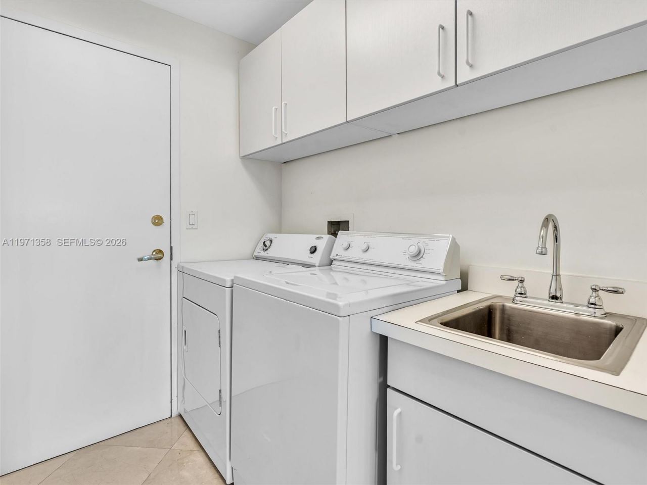 10101 Collins Ave, Unit 18C + CABA, Bal Harbour, FL 33154 Photo