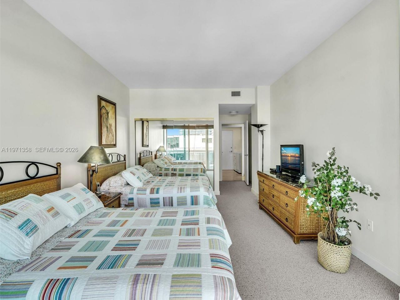 10101 Collins Ave, Unit 18C + CABA, Bal Harbour, FL 33154 Photo