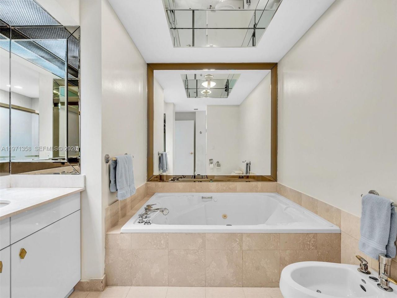 10101 Collins Ave, Unit 18C + CABA, Bal Harbour, FL 33154 Photo