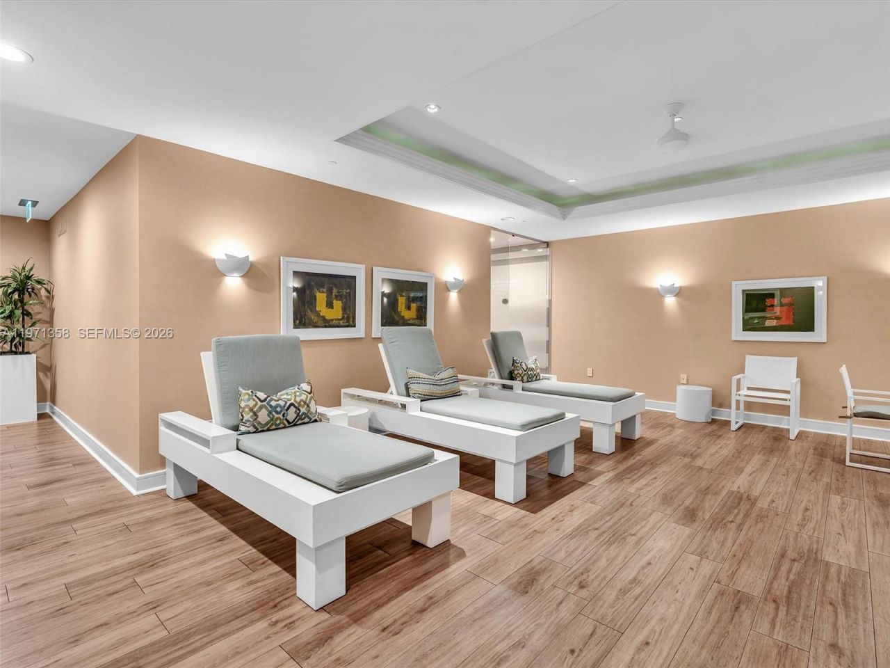 10101 Collins Ave, Unit 18C + CABA, Bal Harbour, FL 33154 Photo