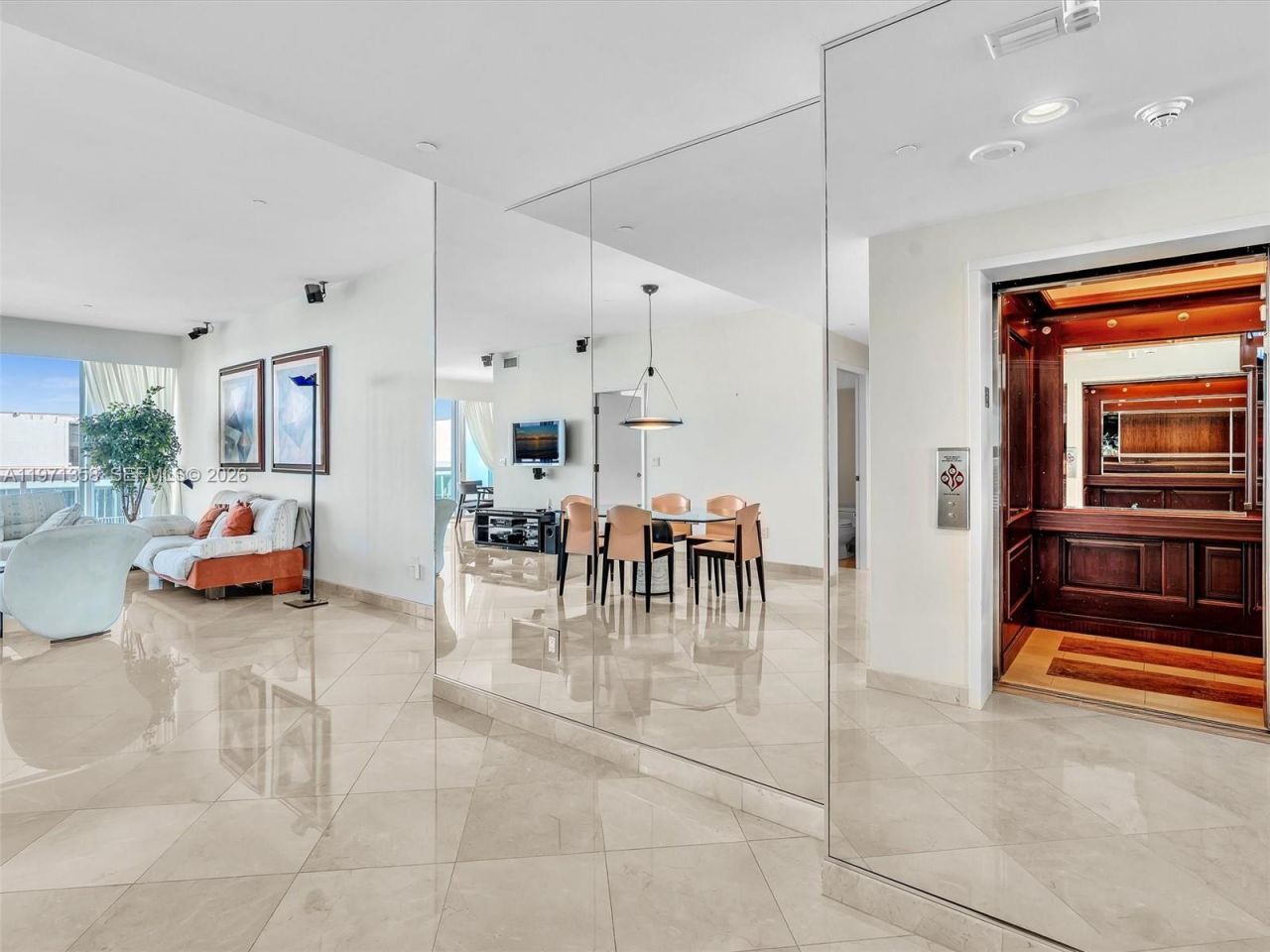 10101 Collins Ave, Unit 18C + CABA, Bal Harbour, FL 33154 Photo