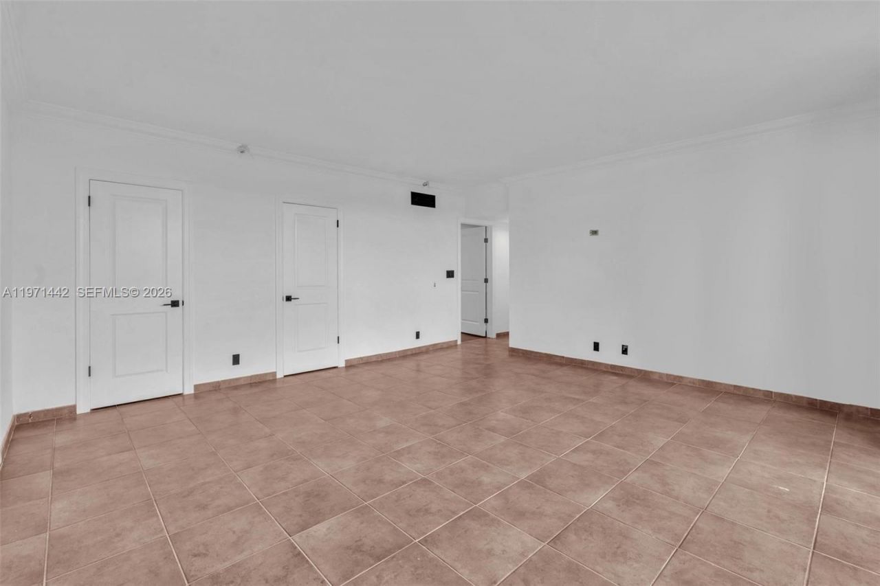 19355 Turnberry Way, Unit 3J, Aventura, FL 33180 Photo