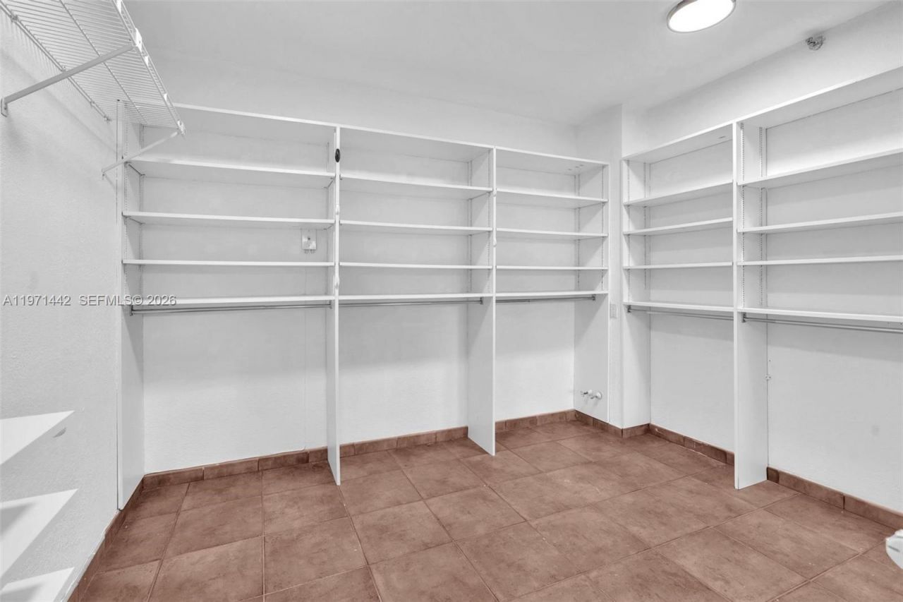 19355 Turnberry Way, Unit 3J, Aventura, FL 33180 Photo