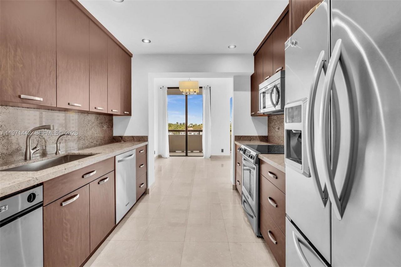 19355 Turnberry Way, Unit 3J, Aventura, FL 33180 Photo