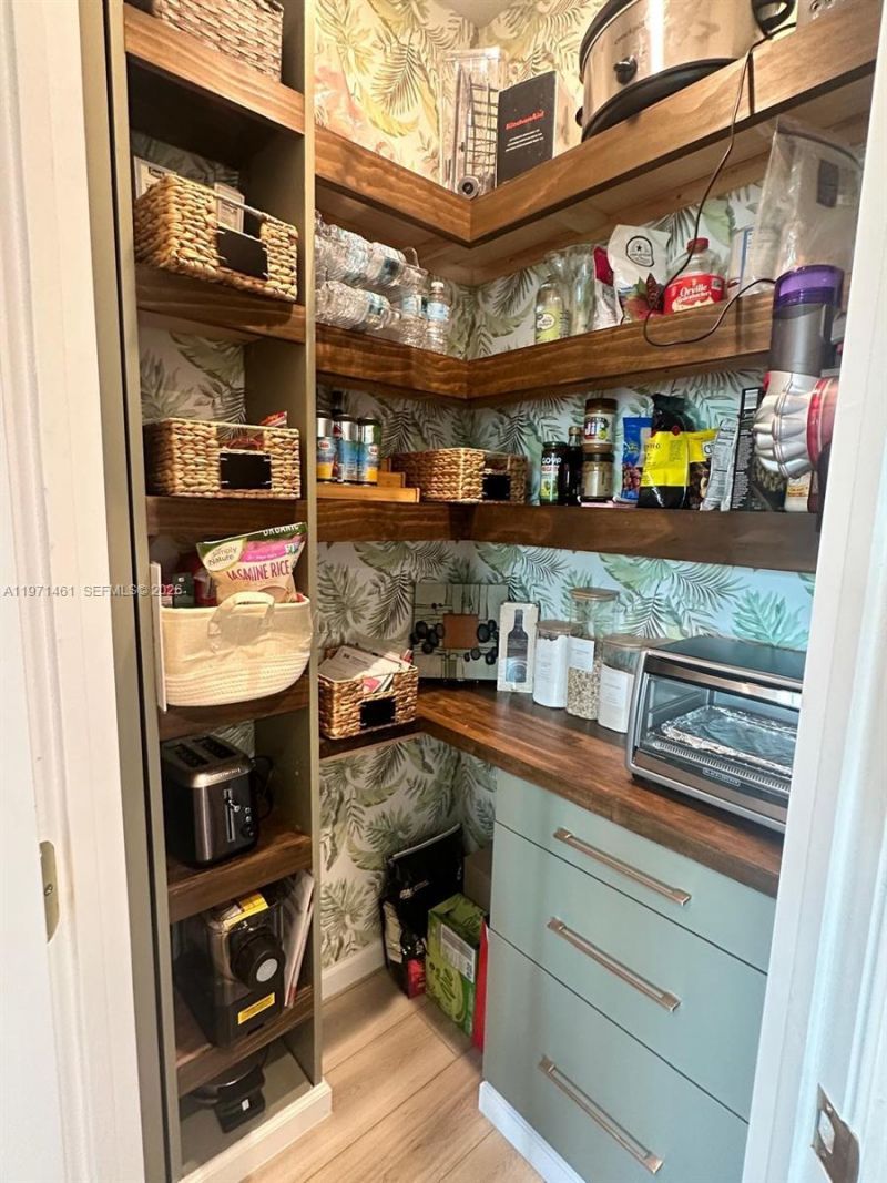 5689 Mentmore Dr , Mangonia Park, FL 33407 Photo