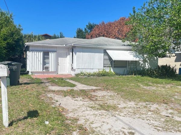 2908 Dunbar St, Fort Pierce, FL 34947