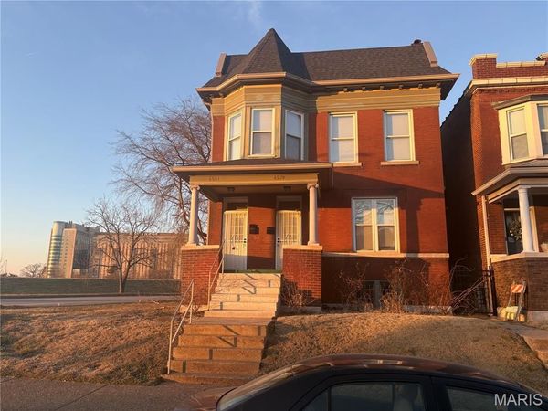 4579 Gibson Avenue , St Louis, MO 63110