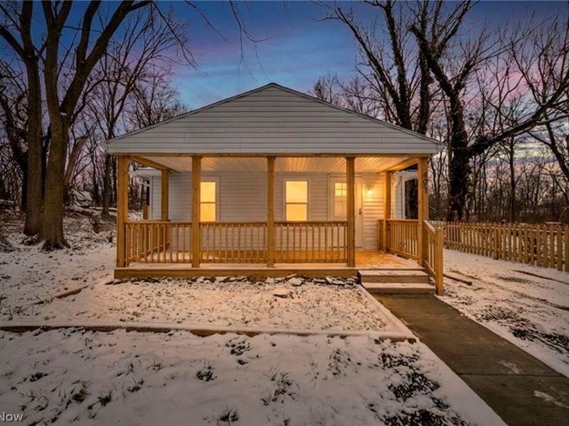 491 E 39th Street, Lorain, OH 44055 Photo 1