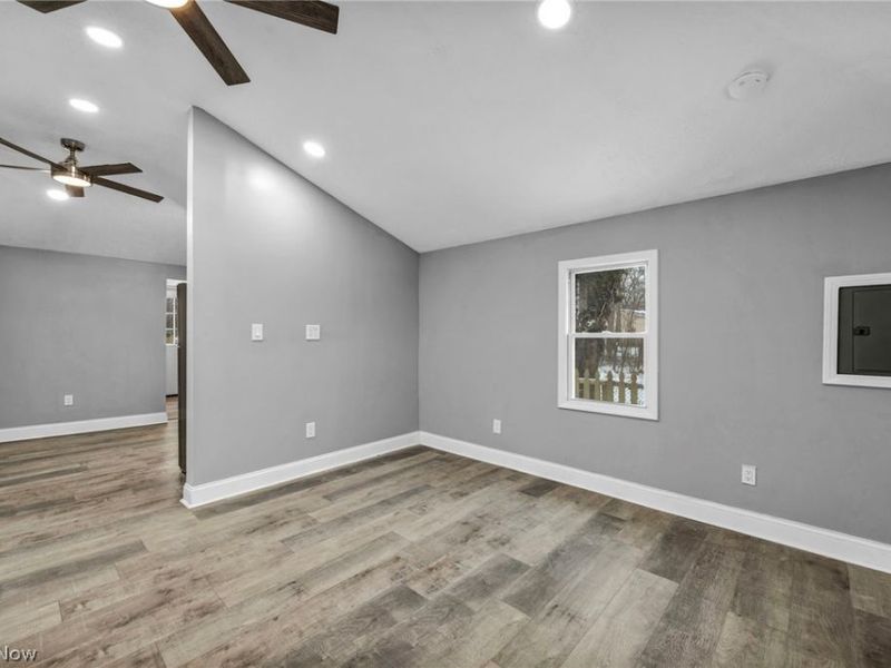 491 E 39th Street, Lorain, OH 44055 Photo 10