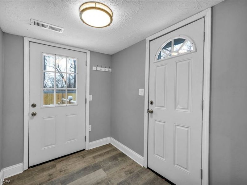 491 E 39th Street, Lorain, OH 44055 Photo 16