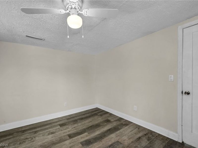 491 E 39th Street, Lorain, OH 44055 Photo 18