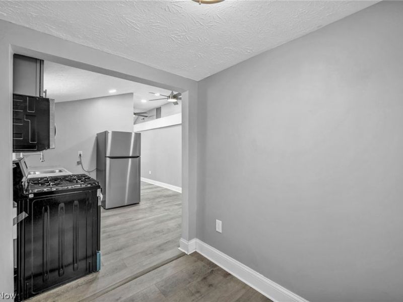 491 E 39th Street, Lorain, OH 44055 Photo 22