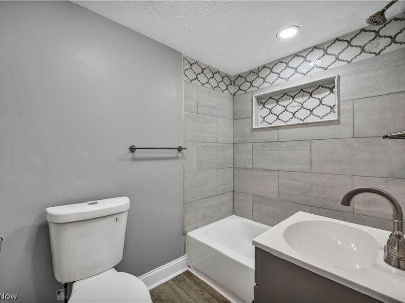 491 E 39th Street, Lorain, OH 44055 Photo 29