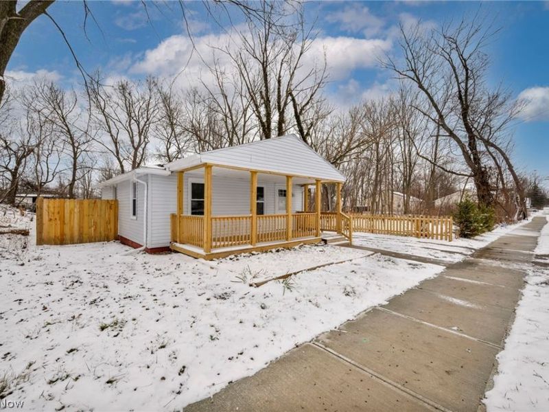 491 E 39th Street, Lorain, OH 44055 Photo 4