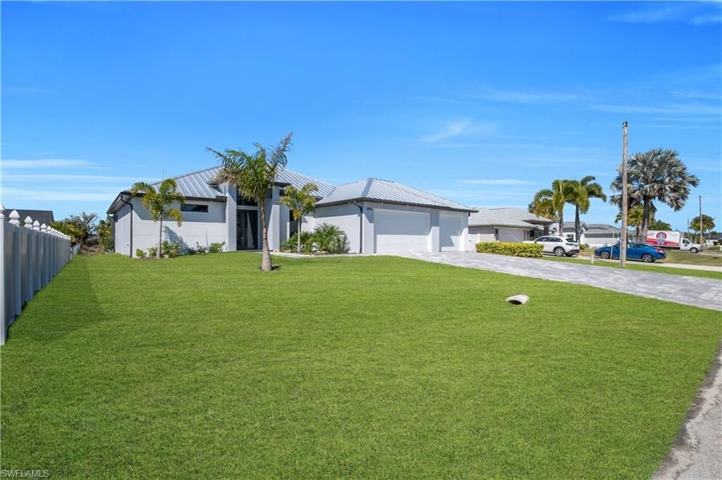 2858 SW 25th Pl, Cape Coral, FL 33914 Photo