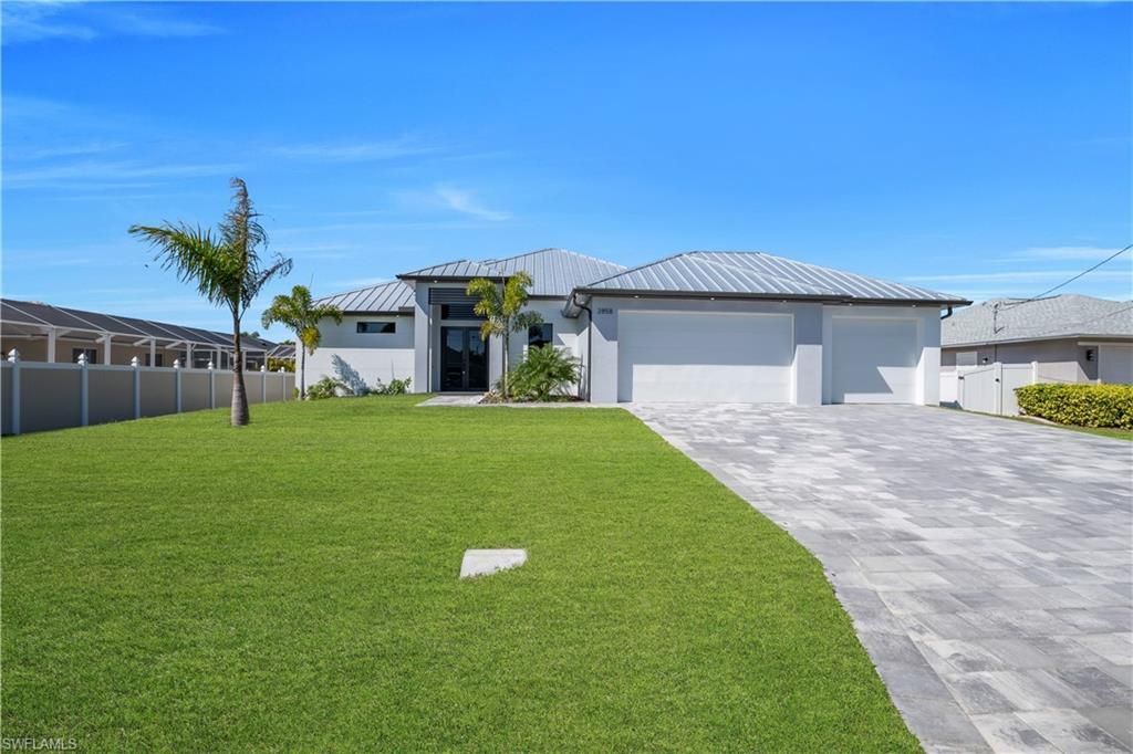 2858 SW 25th Pl , Cape Coral, FL 33914 Photo