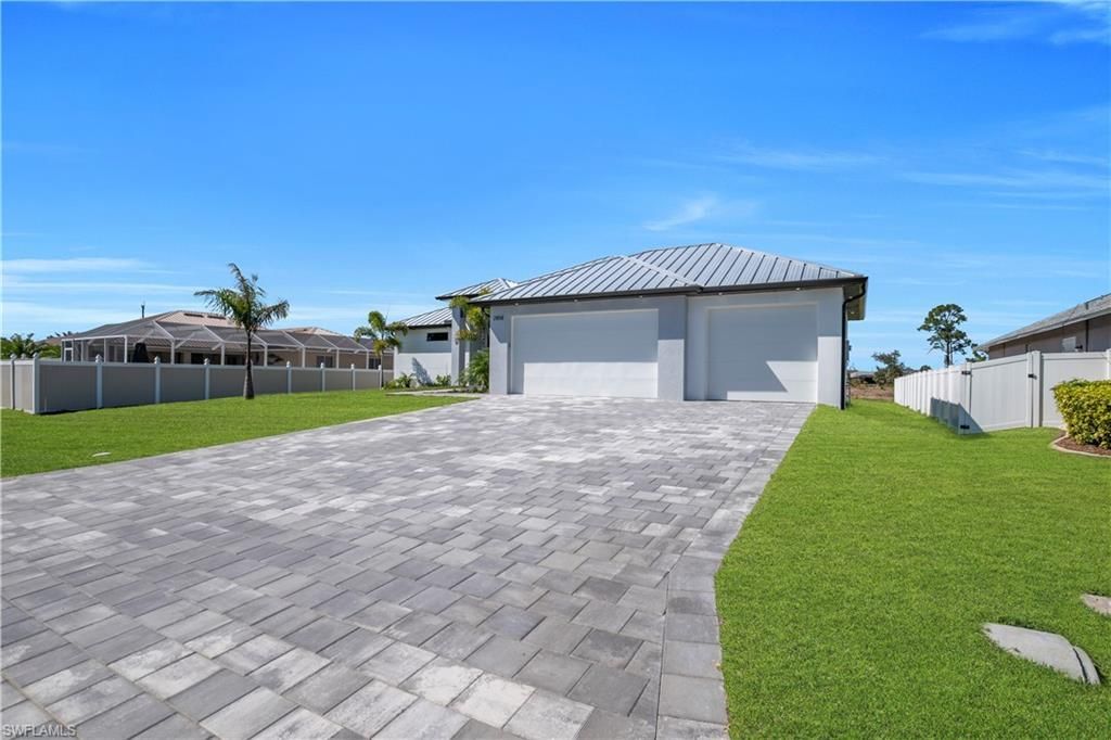 2858 SW 25th Pl, Cape Coral, FL 33914 Photo