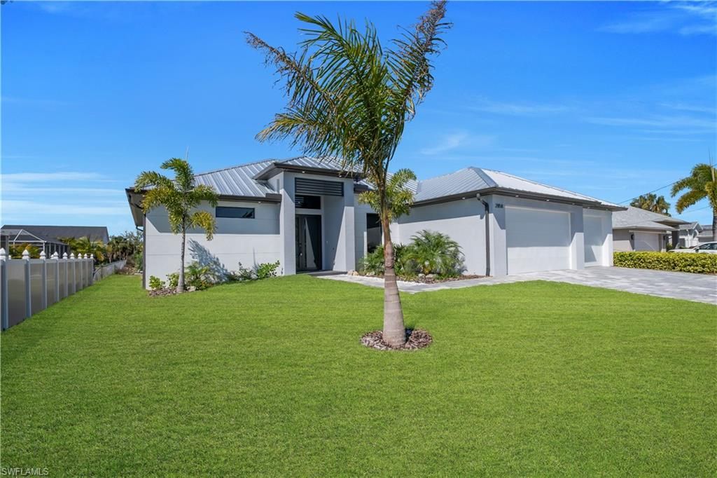 2858 SW 25th Pl , Cape Coral, FL 33914 Photo