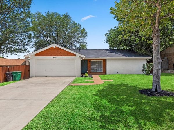 5815 Freemans Farm St, San Antonio, TX 78233