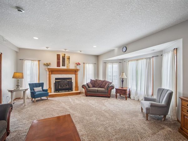 130 Pennsylvania Street, Carlisle, IA 50047