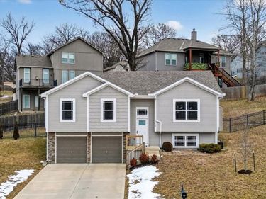 410 E 166th Court, Belton, MO 64012