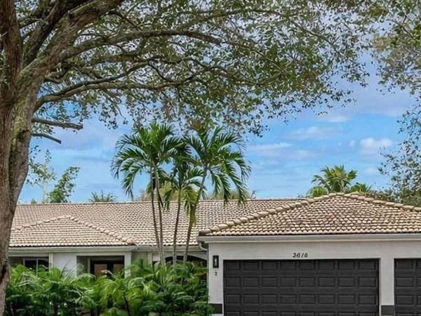 3610 Washington Ln, Hollywood, FL 33026