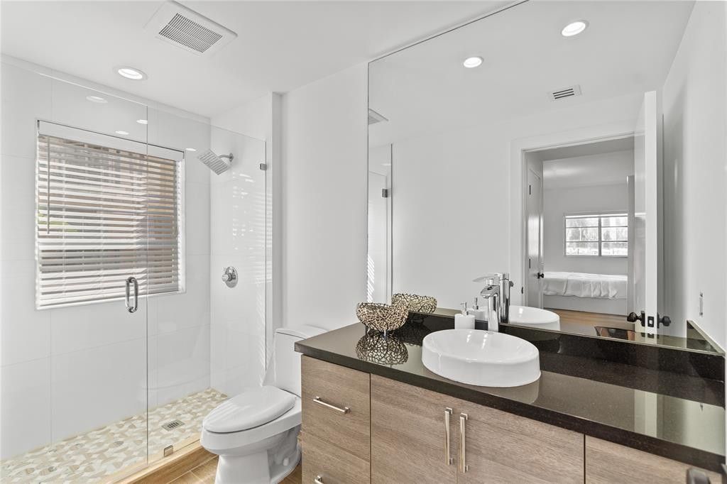 1230 Hillsboro Mile, Unit 107, Hillsboro Beach, FL 33062 Photo